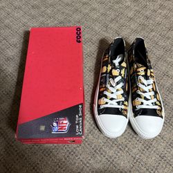 Oakland / Las Vegas Raiders Football FOCO Raiders Men’s Size 10 Shoes “Brand New”….