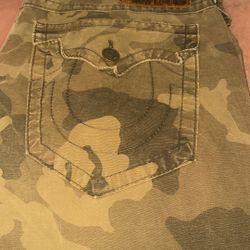 TRUE RELIGION 