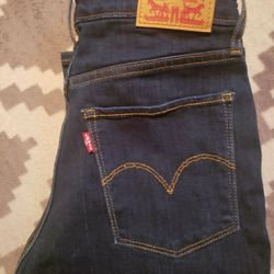 Levis Skinny