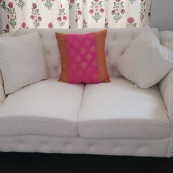 3+2 sofa. New unboxed