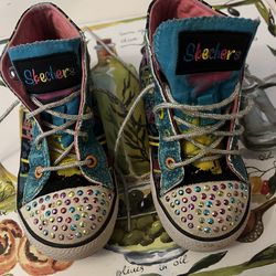 Sketchers size 10 T girls