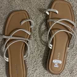 Sandals Size 10 NWOT
