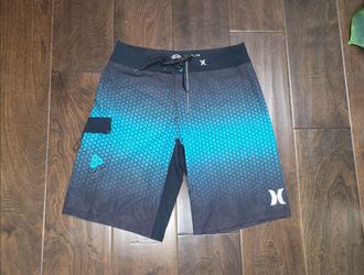 Adult Hurley Phantom (Men's Size 32) Surf Skate Swim Stretch Board Shorts Excellent Condition Price Is Firm Cash
