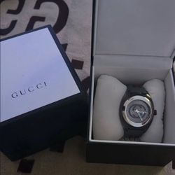 Gucci Sync XXL YA137109 Men's Quartz Rubber Strap Watch - Retail Price $670  A STEAL FOR $250 💥 