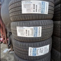 225/45R17 KUMHO SOLUS  SET