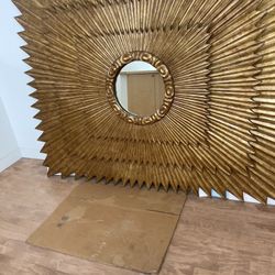 Xtra LARGE Sunburst mirror very very heavy... We have 2 of them 