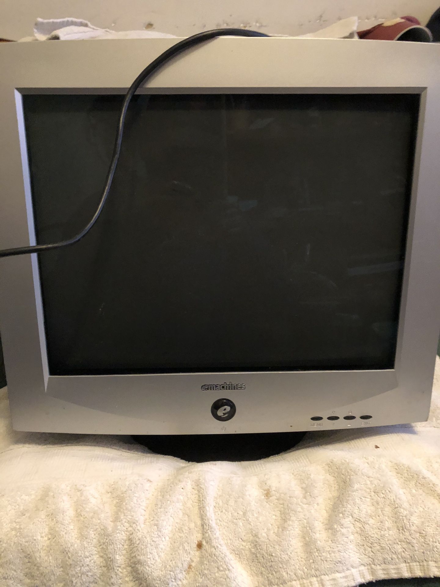 Vintage Gaming eMachines eView 17f3 VGA CRT Computer Monitor