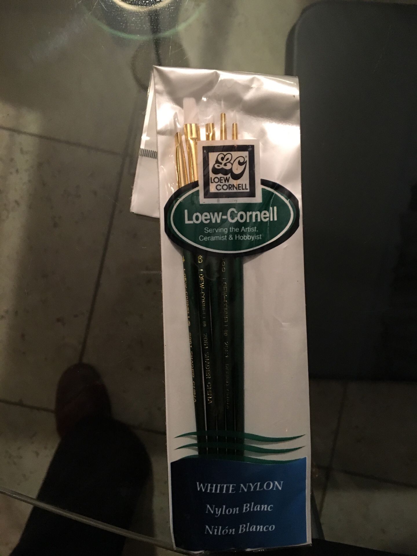Lose-cornel paint brush