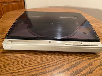 Technics Direct Drive Automatic Turntable