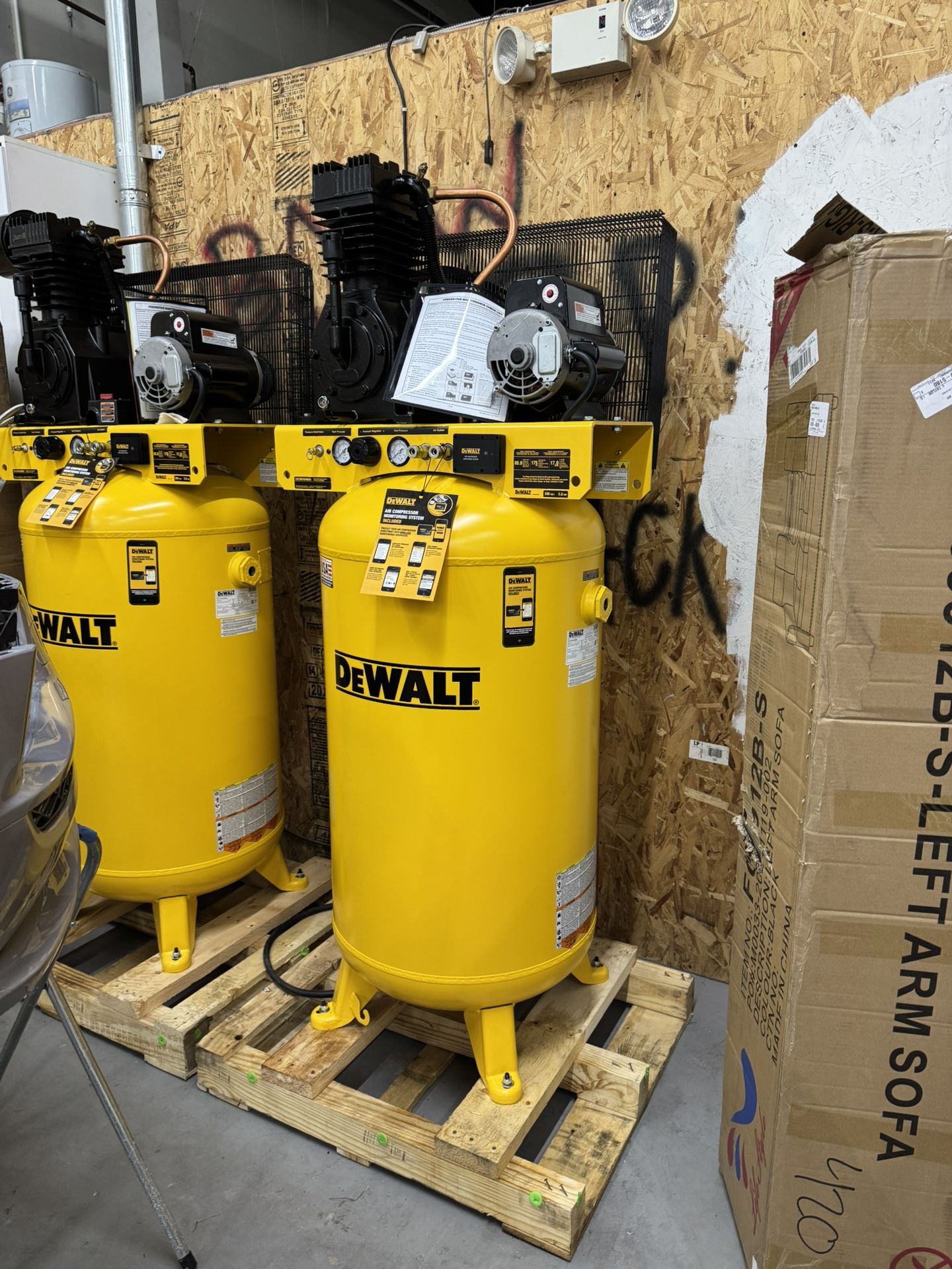 Dewalt 80 Gallon Air Compressor W Smart Remote