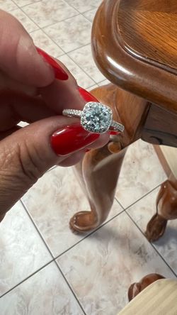 1CT Moissanite Silver Halo Ring with Round Center Stone