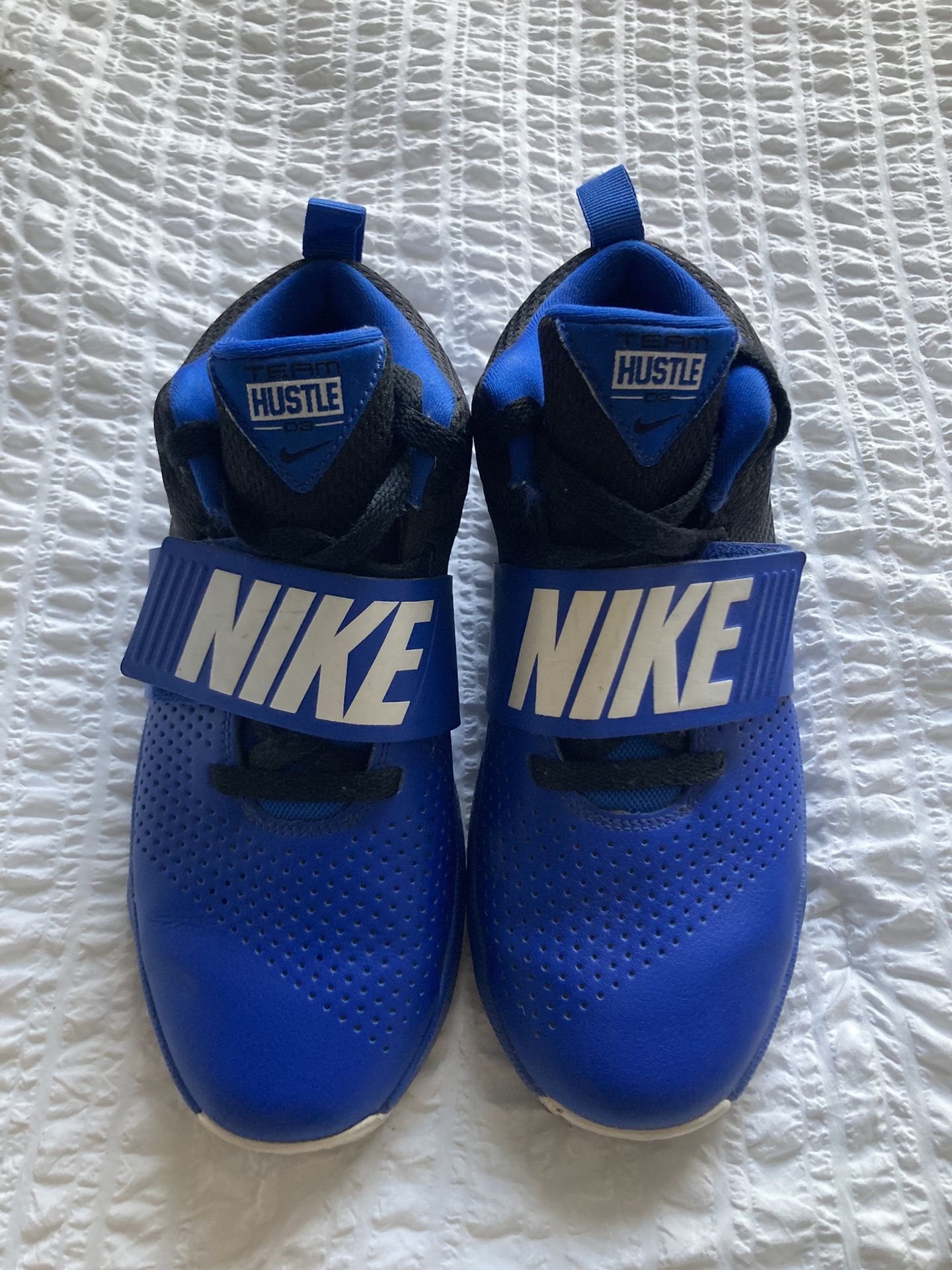 Black & Blue Nikes ππ€ Size 6Y
