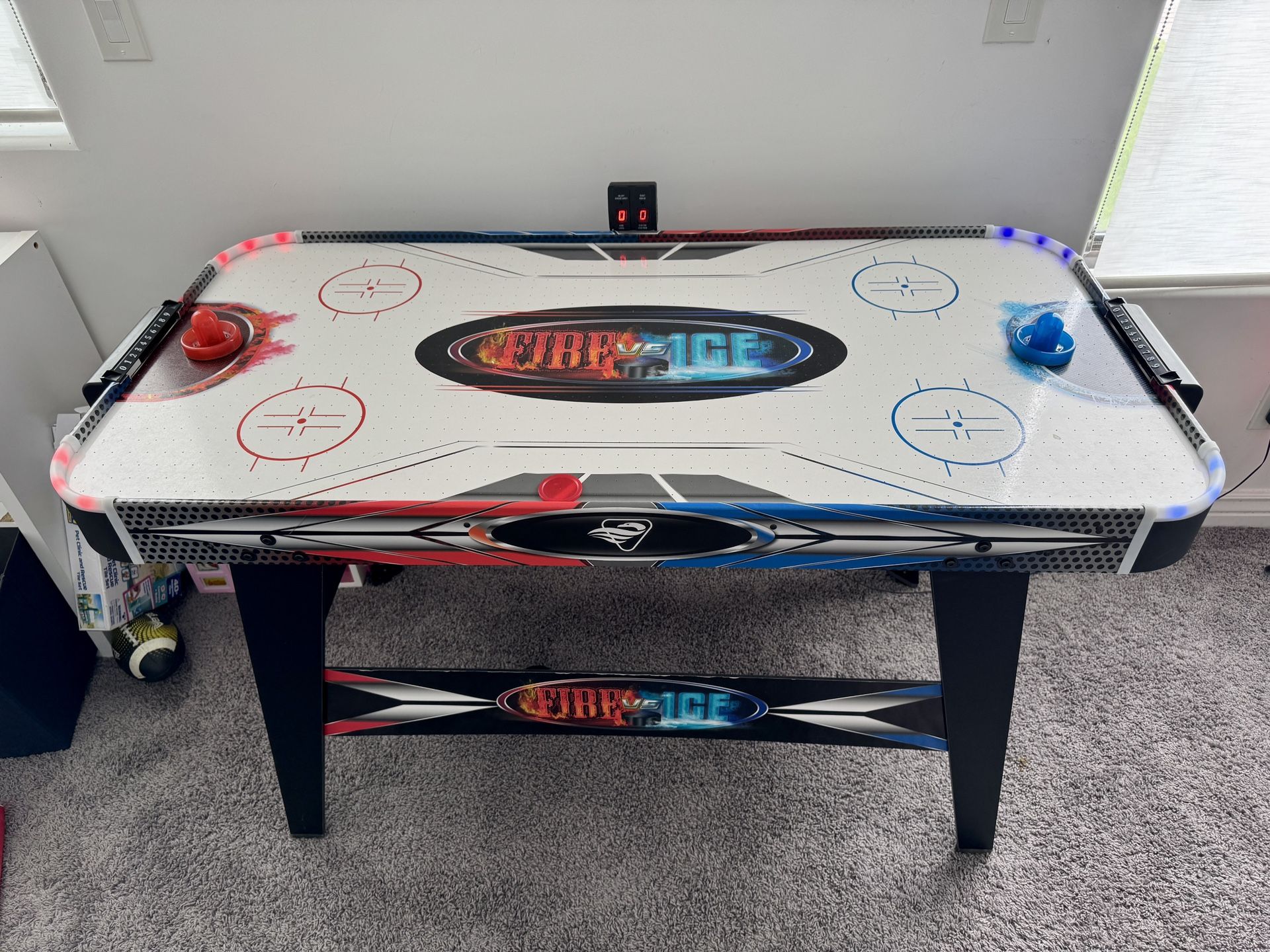 Air Hockey Table Excellent !!!!