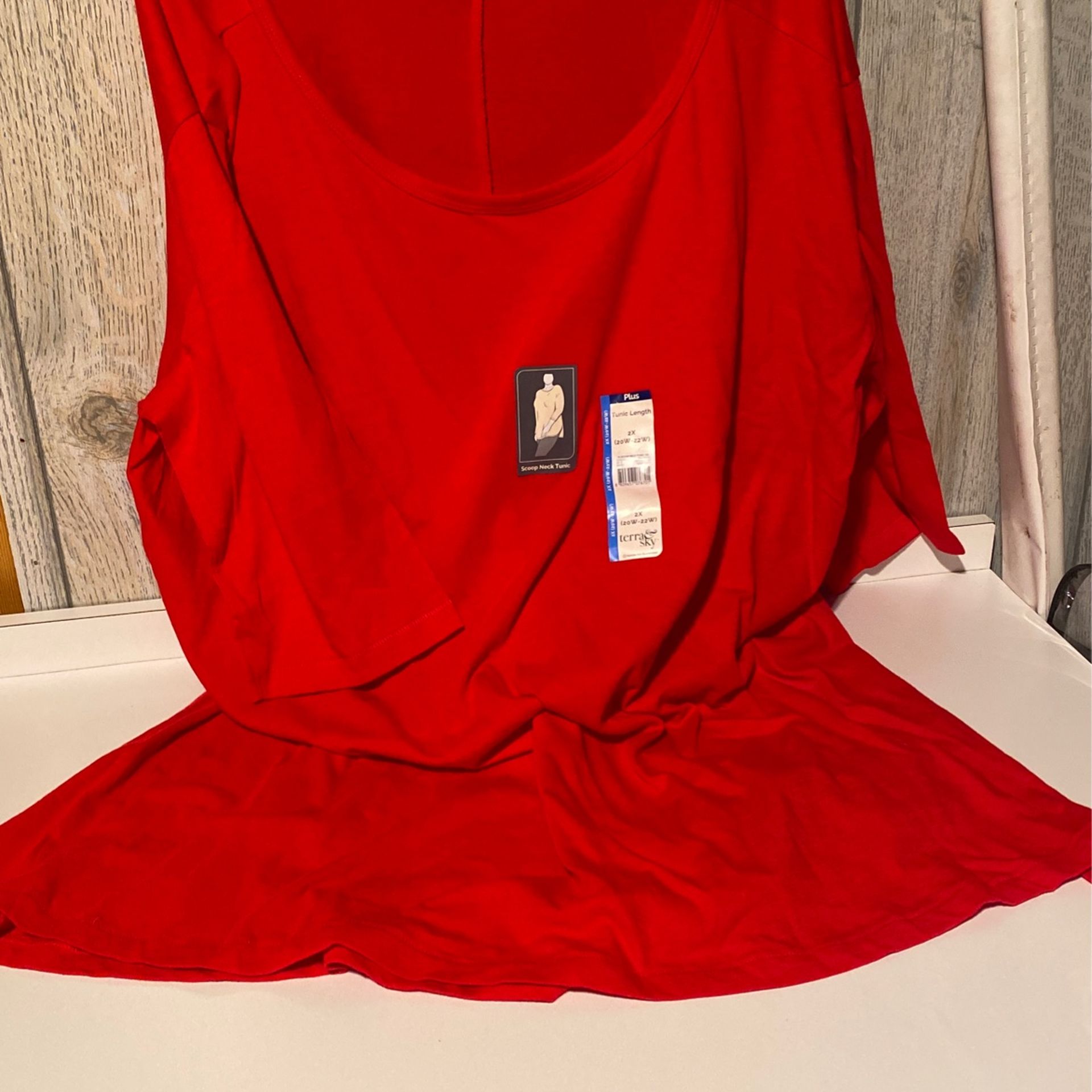 Women’s plus Tara and sky read scoop neck tunic length shirt