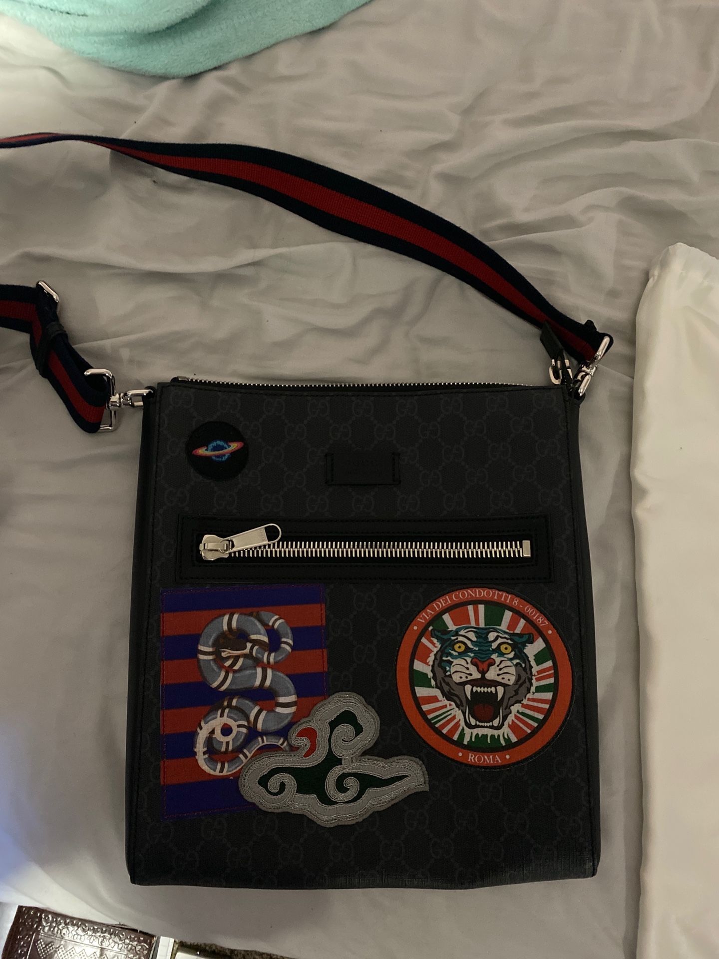 Mint condition Gucci bag from Paris