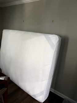 Dream Cloud Queen Mattress with Cover