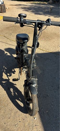 Electric bike for sale - Works and charges well