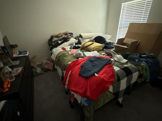 King size bed w/mattress