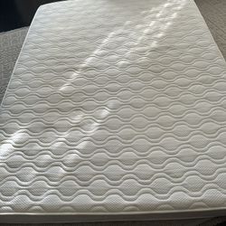 Design Within Reach ( Sonno Firm Mattress)