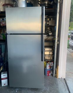 GE top-freezer refrigerator in stainless steel