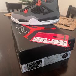 Jordan 4 Infrared 