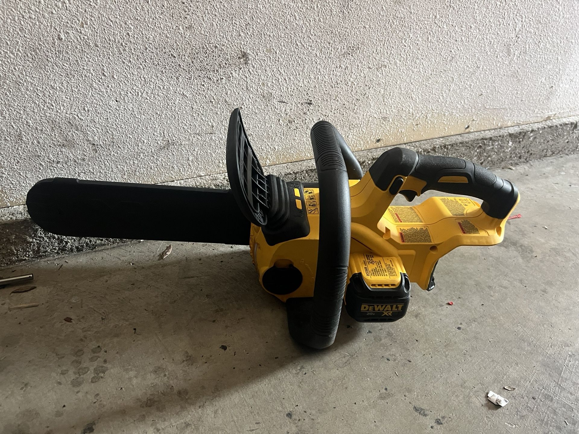 Dewalt Chainsaw 