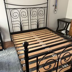 Queen Size Iron Bed Frame 