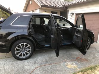 Automobile detailing////asemos limpieza de interior de carros y lavado y pulido a domicilio para las personas interesadas puede contarme para más inf
