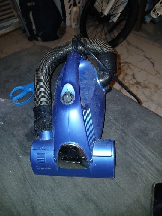 Shark Bagless Cyclonic Hand-Held Vacuum