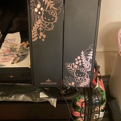 Hello Kitty Mirror