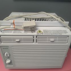 5,000 BTU Air Conditioner 