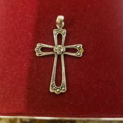 Vintage .925 Sterling Silver and Marcasite Open Cross Pendant F10