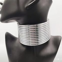 SILVER COLOR ETHNIC STYLE STATEMENT NECKLACE & BRACELET SET 