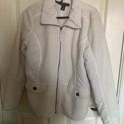 Ladies Size Medium Style And Company White Fleece Jacket