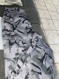 Gray/Black army Print Cargos XXL