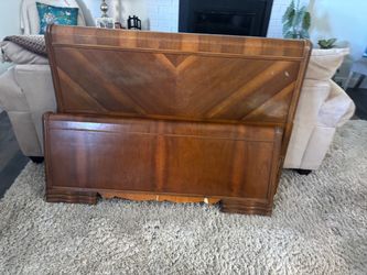 Vintage waterfall edge full bedroom set