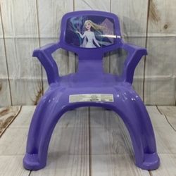 Frozen’s Elsa Plastic Child’s Chair 