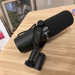 Shure SM7B Microphone 
