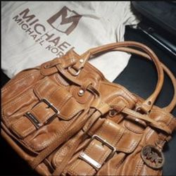 Michael Kors Leather Handbag /Shoulder Bag