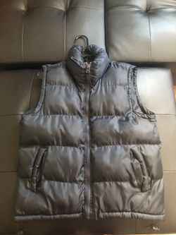 Men’s puff vest