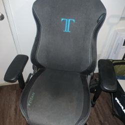 SecretLab 2020 Titan Charcoal Blue Gaming/Office Chair - Used