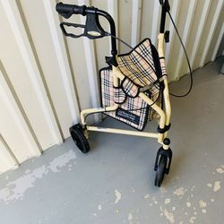 Drive Medical Winnie Lite Supreme 3 Wheel Rollator Walker