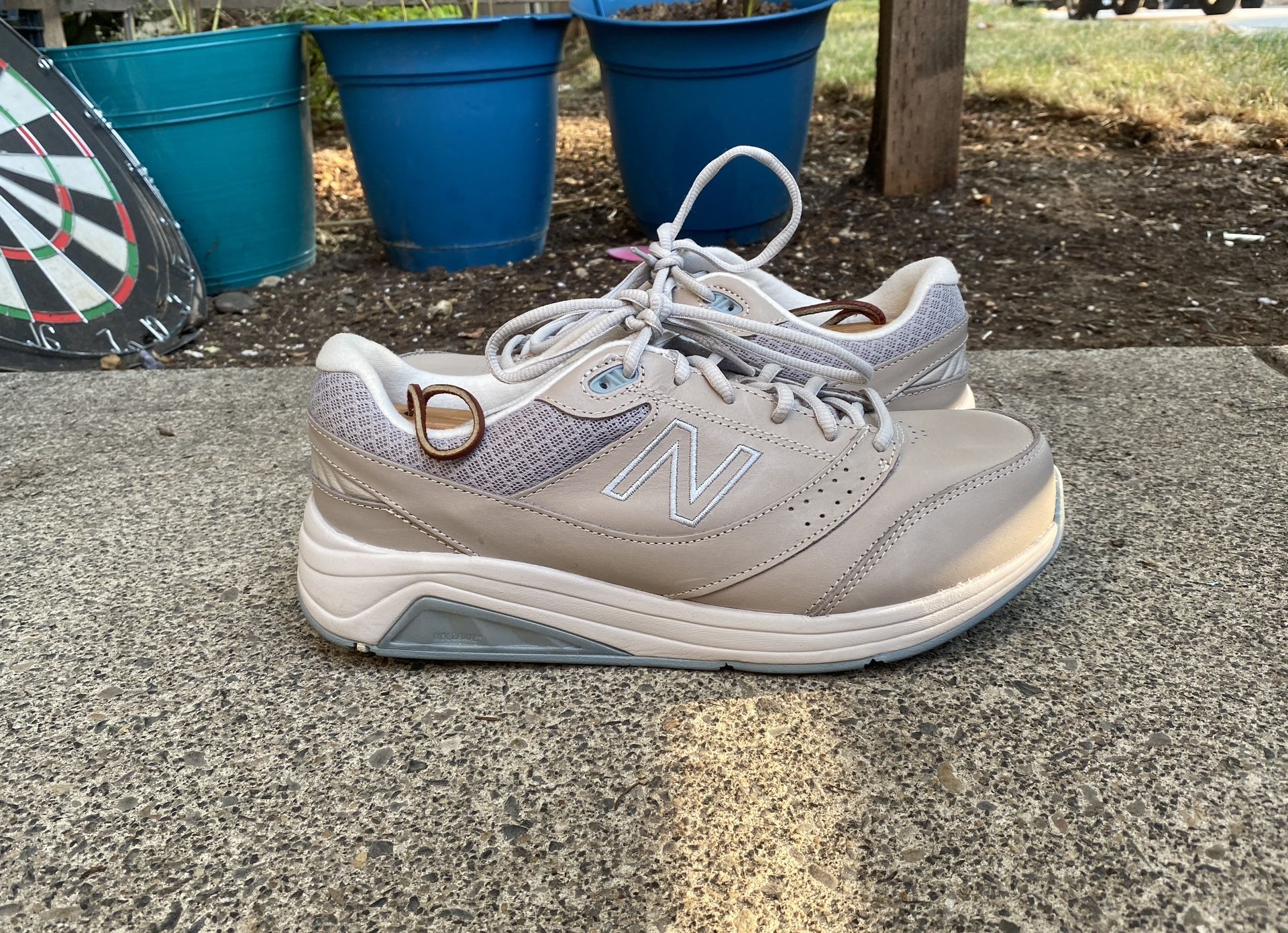 New Balance 928V3 Women’s SIZE 10