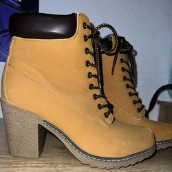 Timberland Heels  Size 8.5