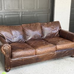 Restoration Hardware Lancaster Distressed Leather Sofa – (Free Delivery!)