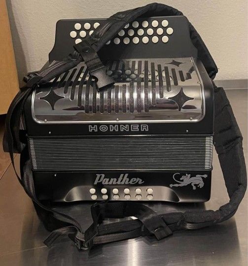 Hohner-Panther-Accordion