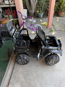 12 V Kids Ride -On Jeep With Remote Control