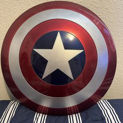 Marvel Legends Captain America 1:1 Shield With Box