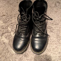 Doc Martens Airwail with Bouncing Soles