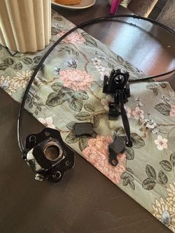 hydraulic mini bike brakes basically brands new just scratched abit an u hav to put it together.